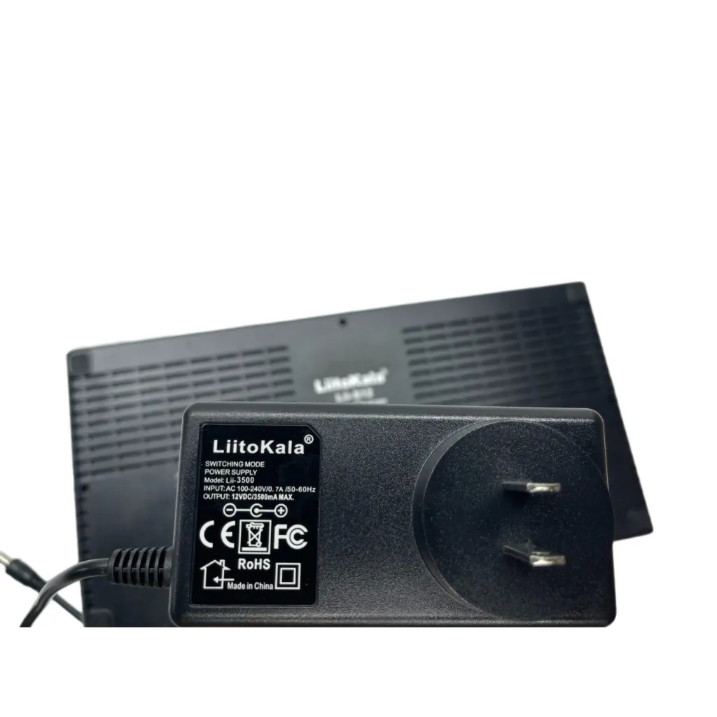 bộ sạc pin Liitokala Lii-S12 12 khe - hình ảnh thực tế