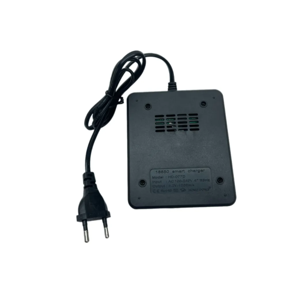 bộ sạc pin 4 khe 18650 HD-077D - hình ảnh thực tế
